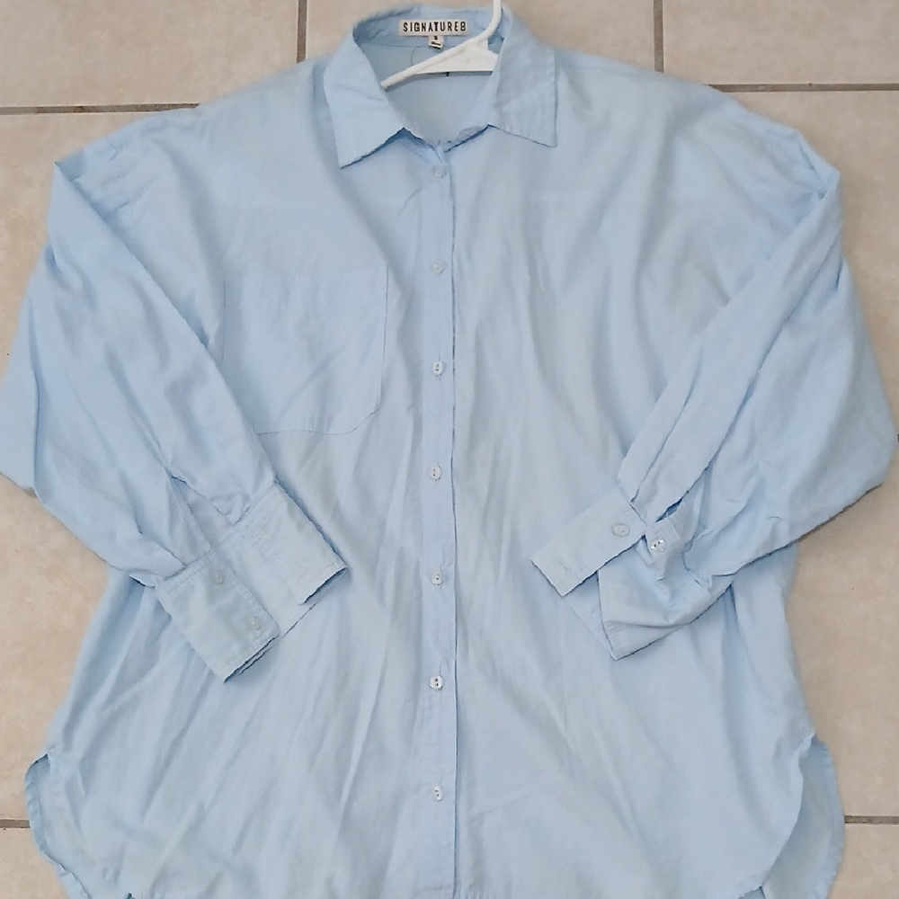 SIGNATURE 8 Womens Size S Blue Oversized Boyfriend Fit Button Down Shirt